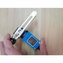 Remise 🔔 CHANCEY 4 Pièces ME-8108 Interrupteur De Fin De Course Momentané Bras De Levier à Rouleau Réglable NC-NO CNC Fraiseuse Routeur Laser Plasma Compatible Avec Ar-duino，SEMAket ✨ -The Défonceuse, lamelleuse et affleureuse look. 59618446 3